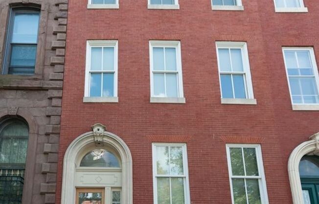 1318 Eutaw Pl