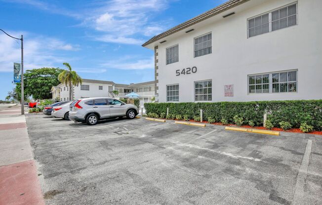 1 bed, 1 bath, 650 sqft, $1,750, Unit 5420-202