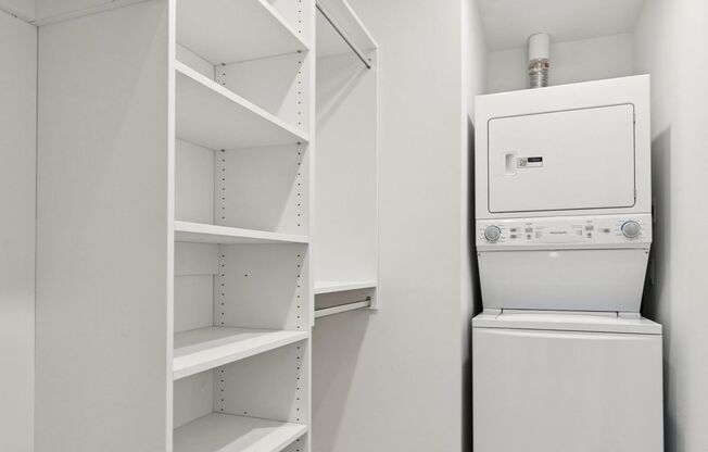 1 bed, 1 bath, 680 sqft, $1,673, Unit 305