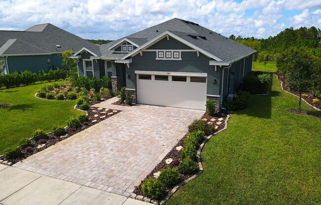 Stunning 3 Bedroom w Flex Room 2.5 Bathroom Home for Rent in Huntington Village!