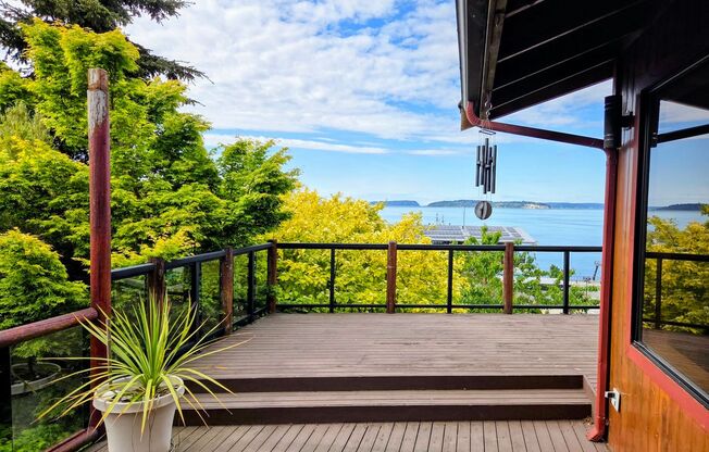 Spacious 3 Bed 3 Bath Mukilteo Home w/ Boat House & Gorgeous Waterfront Views!