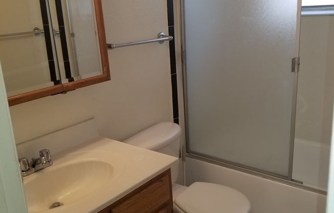 2 beds, 1 bath, 650 sqft, $1,895, Unit 680-217