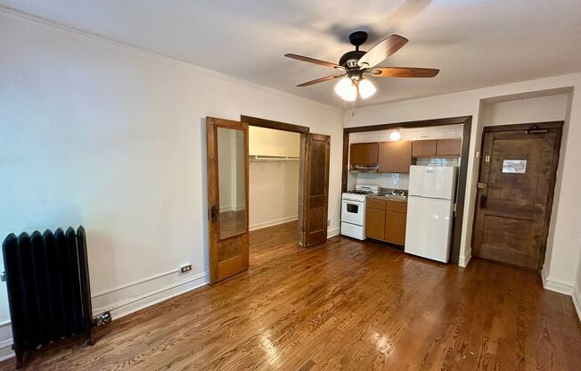 Studio, 1 bath, 320 sqft, $1,325, Unit 225-103