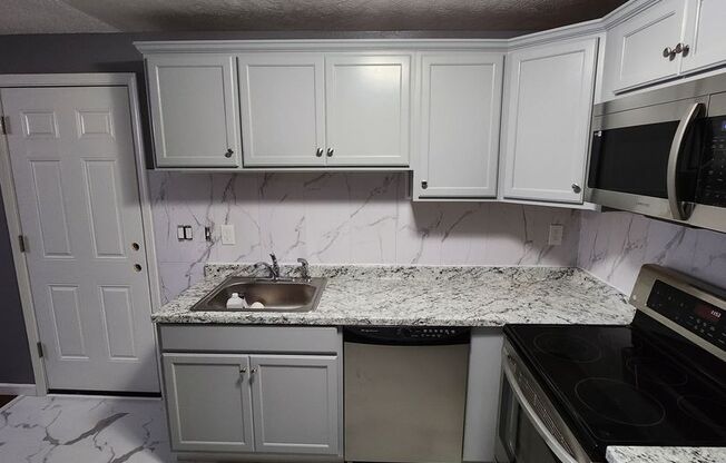 3 Bedroom Home Excellent Location Near Schools