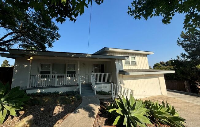 6 Bed/ 5 Bath on Campanile! Large back area! (Lease out, pending signatures. Check back in a few days!)