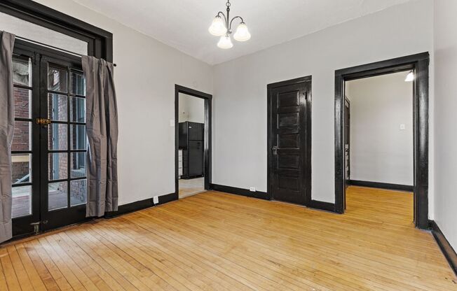 1 bed, 1 bath, 582 sqft, $895, Unit 11