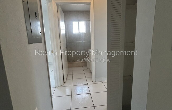 3 beds, 2 baths, 1,894 sqft, $2,695