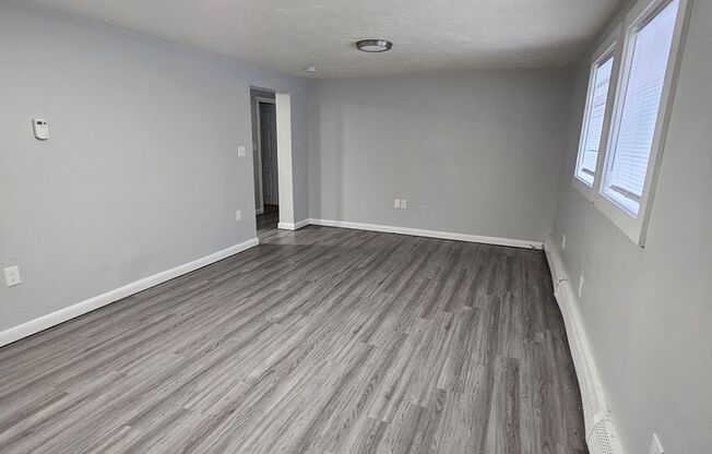 9 RIV ST TER