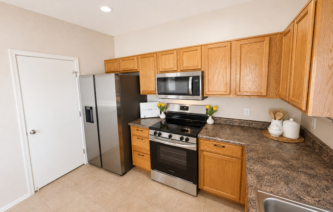 3 beds, 2.5 baths, $1,994