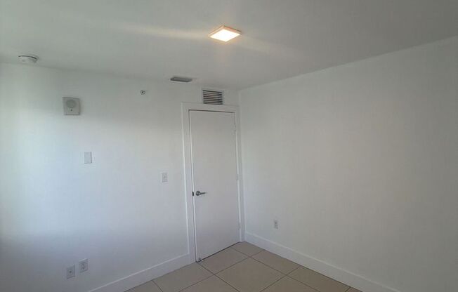 2 beds, 1 bath, 550 sqft, $1,995, Unit 821-205