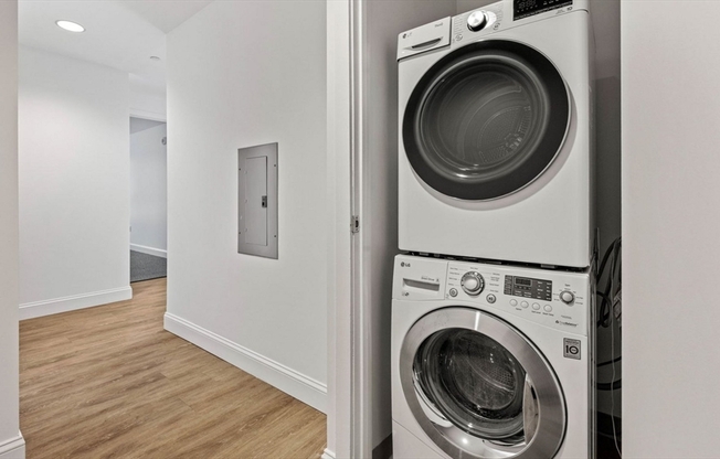 2 beds, 2 baths, 1,126 sqft, $4,880, Unit 703