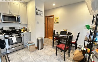 4 Dighton St Apt 4