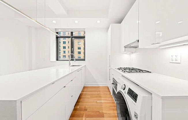 1 bed, 1.5 baths, $5,600, Unit 11C