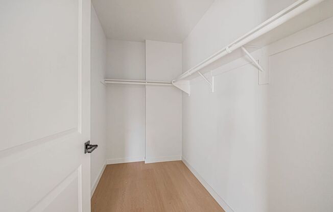 1 bed, 1 bath, 611 sqft, $2,595, Unit 100