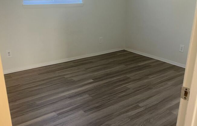 1 bed, 1 bath, 550 sqft, $993