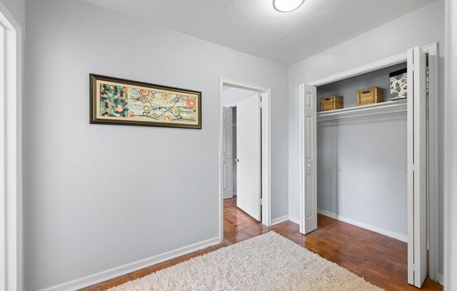 2 beds, 1 bath, 930 sqft, $1,625, Unit 415