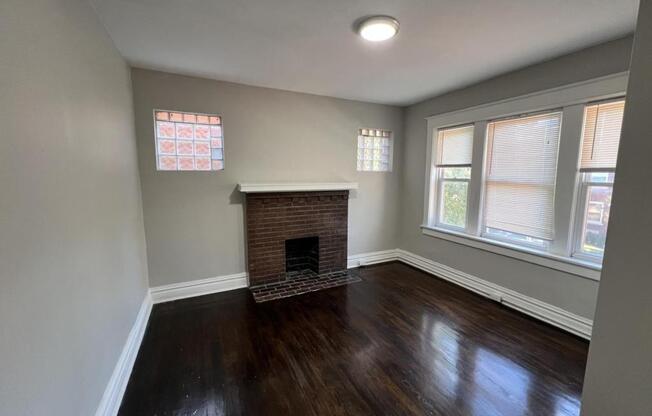 3 beds, 1 bath, $1,350