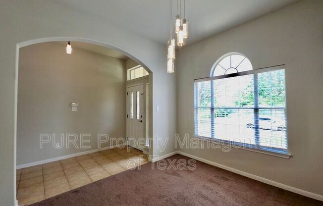 1104 KENSINGTON CASTLE TRL