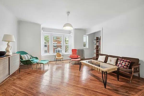 41 HAMPTON PL