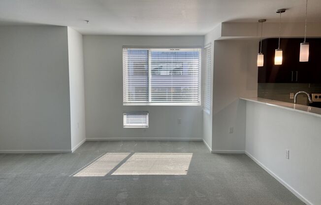 2 beds, 2 baths, 1,289 sqft, $2,995, Unit 2403-A