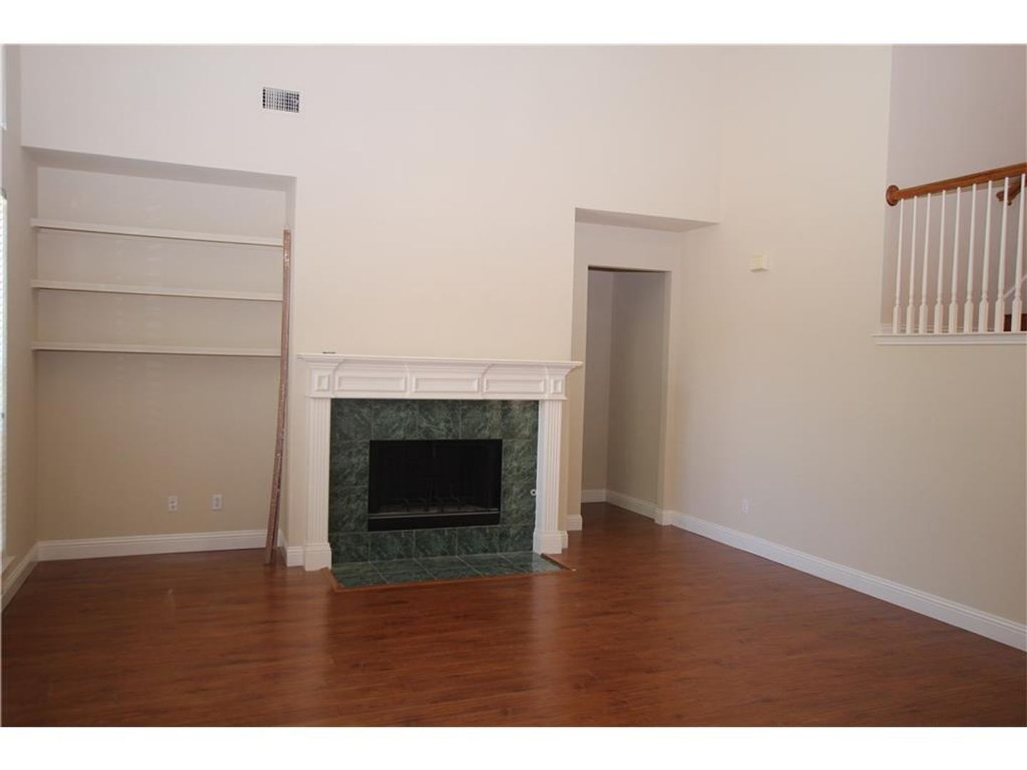 Amazing 5 Bedroom open floor plan house. Paint inside and outside.