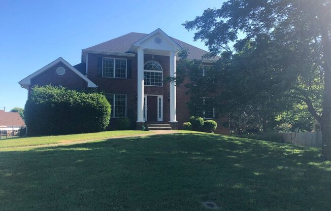 5 Bedroom 2 1/2 Bath Home For Rent!