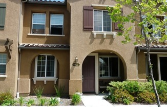 Beautiful, Must See 3 Bed, 2.5 Bath Town Home in Pacific Highlands Ranch!