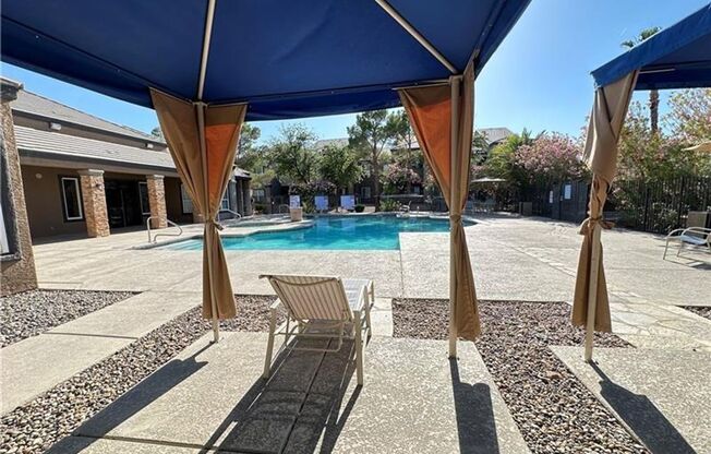 1 bed, 1 bath, $1,250, Unit #2007