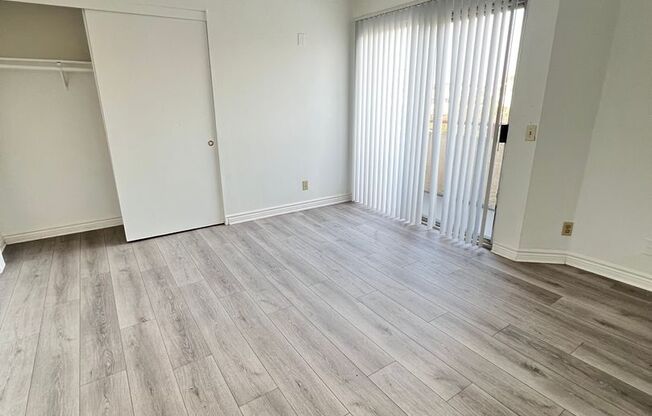 2 beds, 1 bath, 925 sqft, $2,400, Unit BH-305