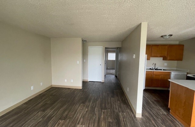 1 bed, 1 bath, 650 sqft, $1,237