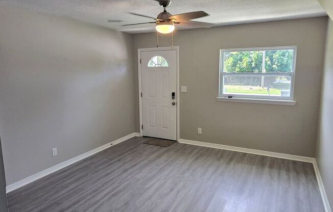 341 PARKWOOD DR