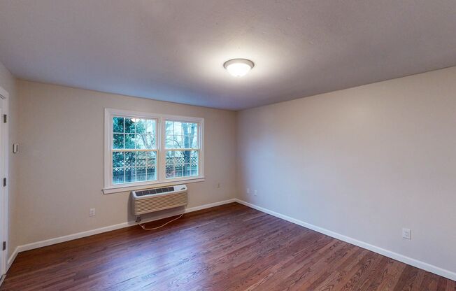 2 beds, 1 bath, 759 sqft, $2,195, Unit 202