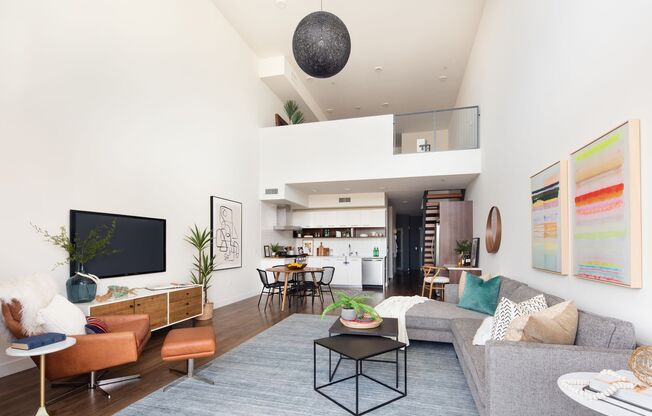 733 N Hudson Ave Apt 203