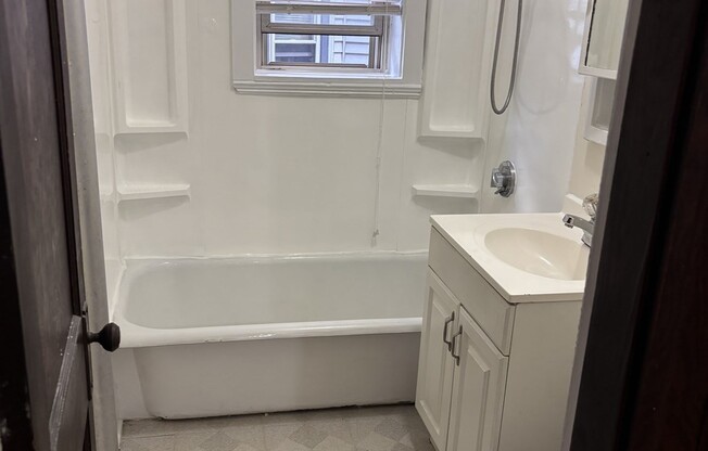 1 bed, 1 bath, 500 sqft, $1,950, Unit 6
