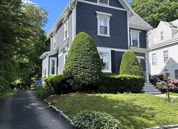 37 BURNHAM ST