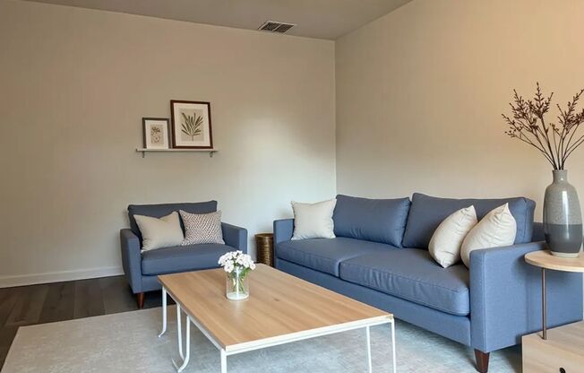 2351 Longhorn 4-Plex