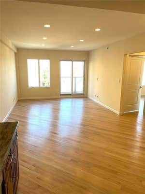 1 bed, 1 bath, 868 sqft, $2,500, Unit 5B