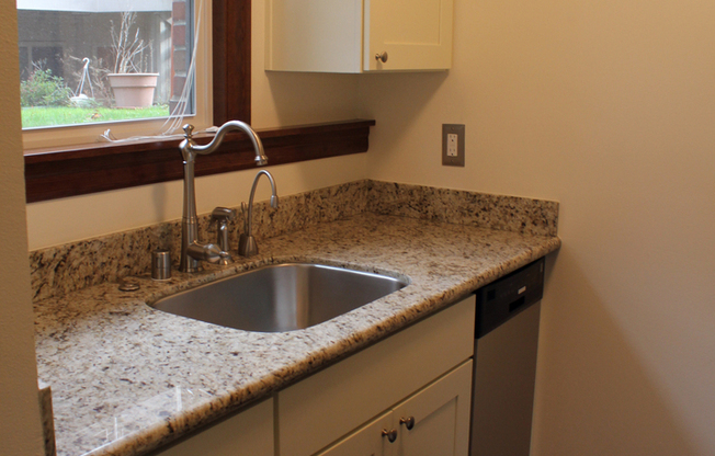 Alchemy Apartments - Located at the top of Phinney Ridge
