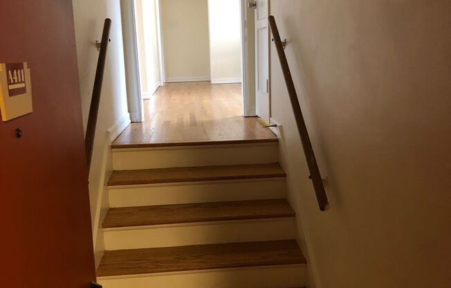 Bay Ridge Court (Cobblestone Court)