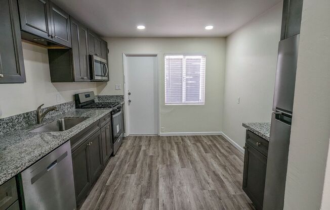 2 beds, 1 bath, 780 sqft, $3,195, Unit 4913