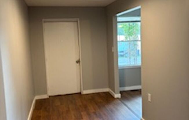 3 BR Triplex in Martinsville