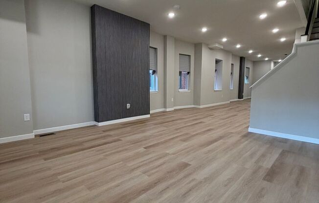 ⭐⭐⭐ NEWLY RENOVATED 4 BEDROOMS & 2.5 BATH HOUSE LOCATED IN WEST PHILLY ⭐⭐⭐