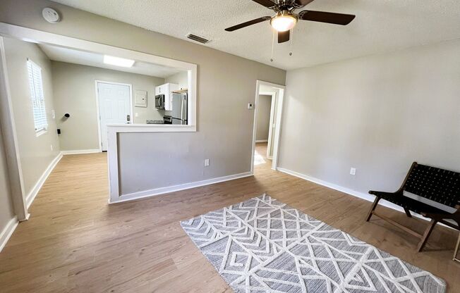 Renovated 2 Bedroom Jacksonville Heights Duplex Apartment
