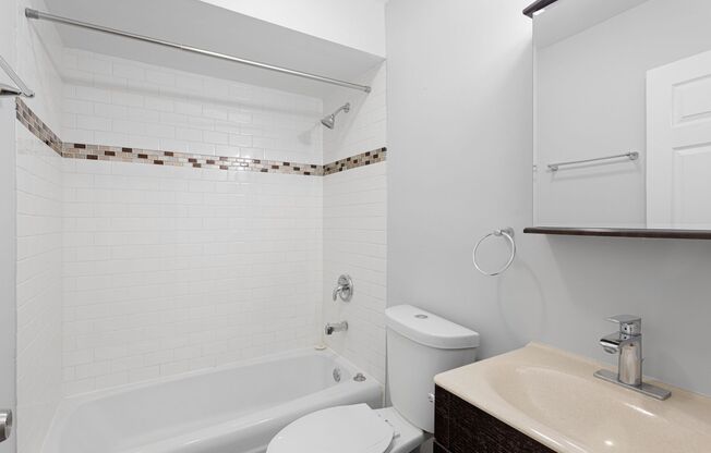 Studio, 1 bath, 371 sqft, $1,550, Unit 207
