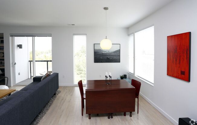 2 beds, 2.5 baths, 1,271 sqft, $2,290, Unit 301