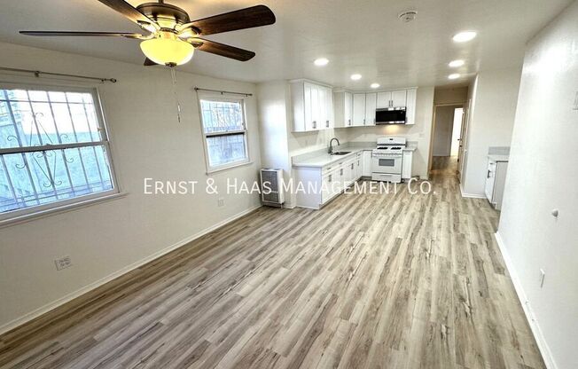 622 E 7 ST