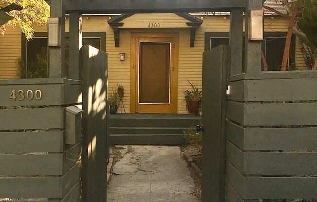 1 bed, 1 bath, $3,950, Unit 4300 Melbourne Ave