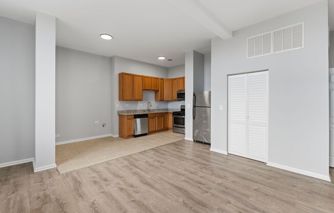 1 bed, 1 bath, 655 sqft, $2,100, Unit 208
