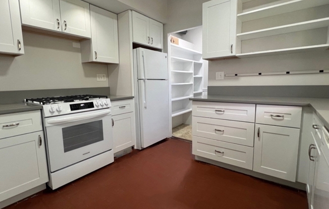 3 beds, 1 bath, 1,400 sqft, $3,300, Unit 1