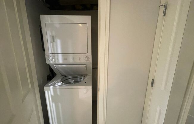 1 bed, 1 bath, $1,500